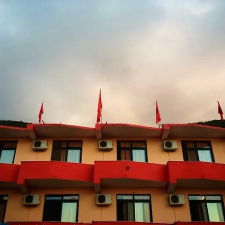 Familjare * Vlorë